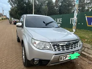 Subaru Forester 2010 Silver