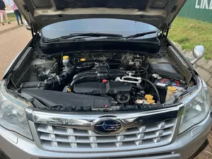Subaru Forester 2010 Silver