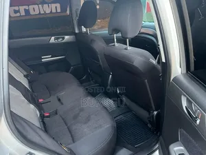 Subaru Forester 2010 Silver