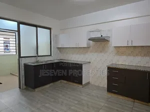 4bdrm Apartment in Parklands Third for rent