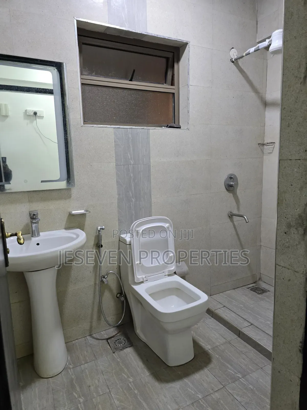 4bdrm Apartment in Parklands Third for rent