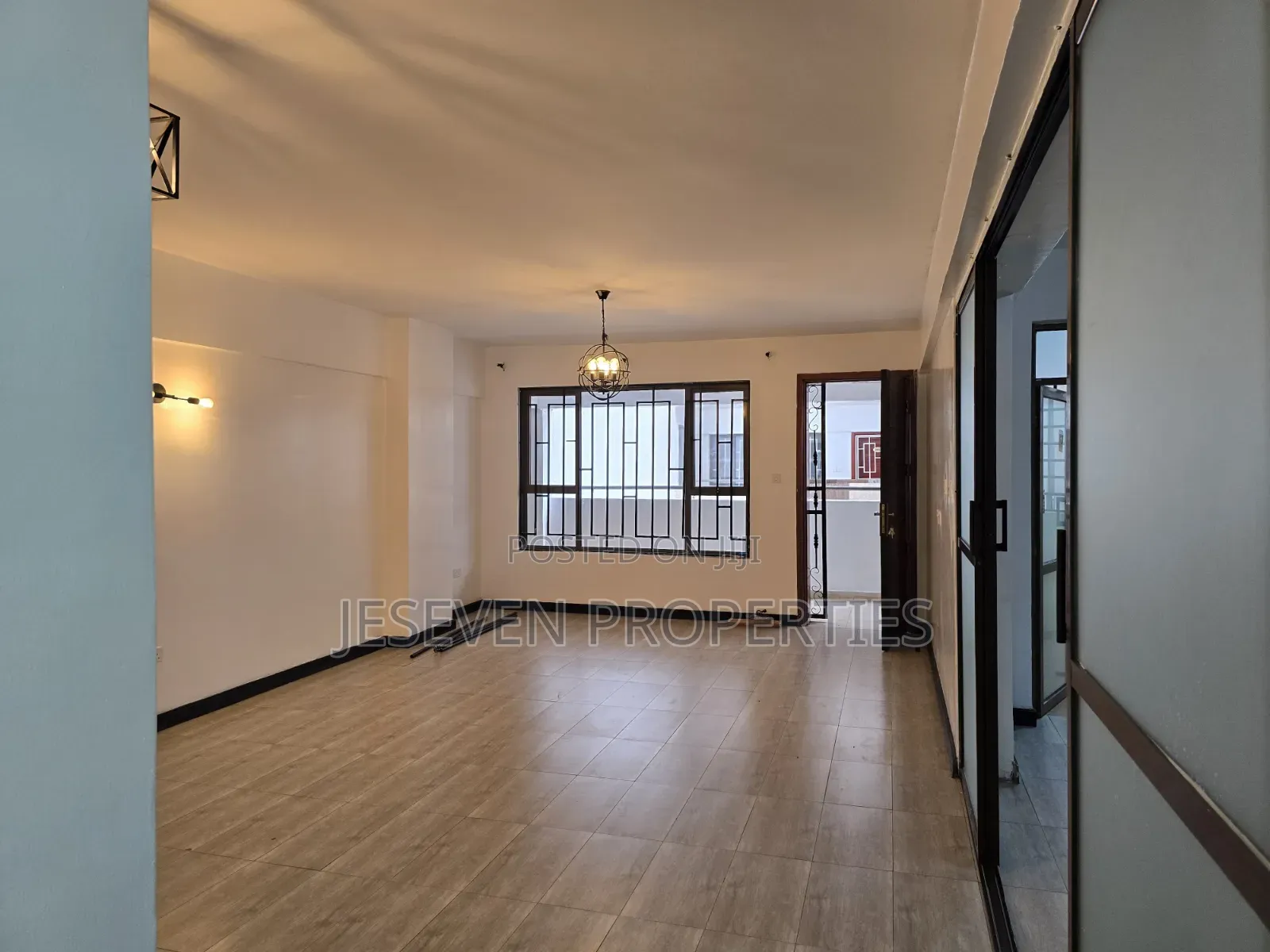 4bdrm Apartment in Parklands Third for rent