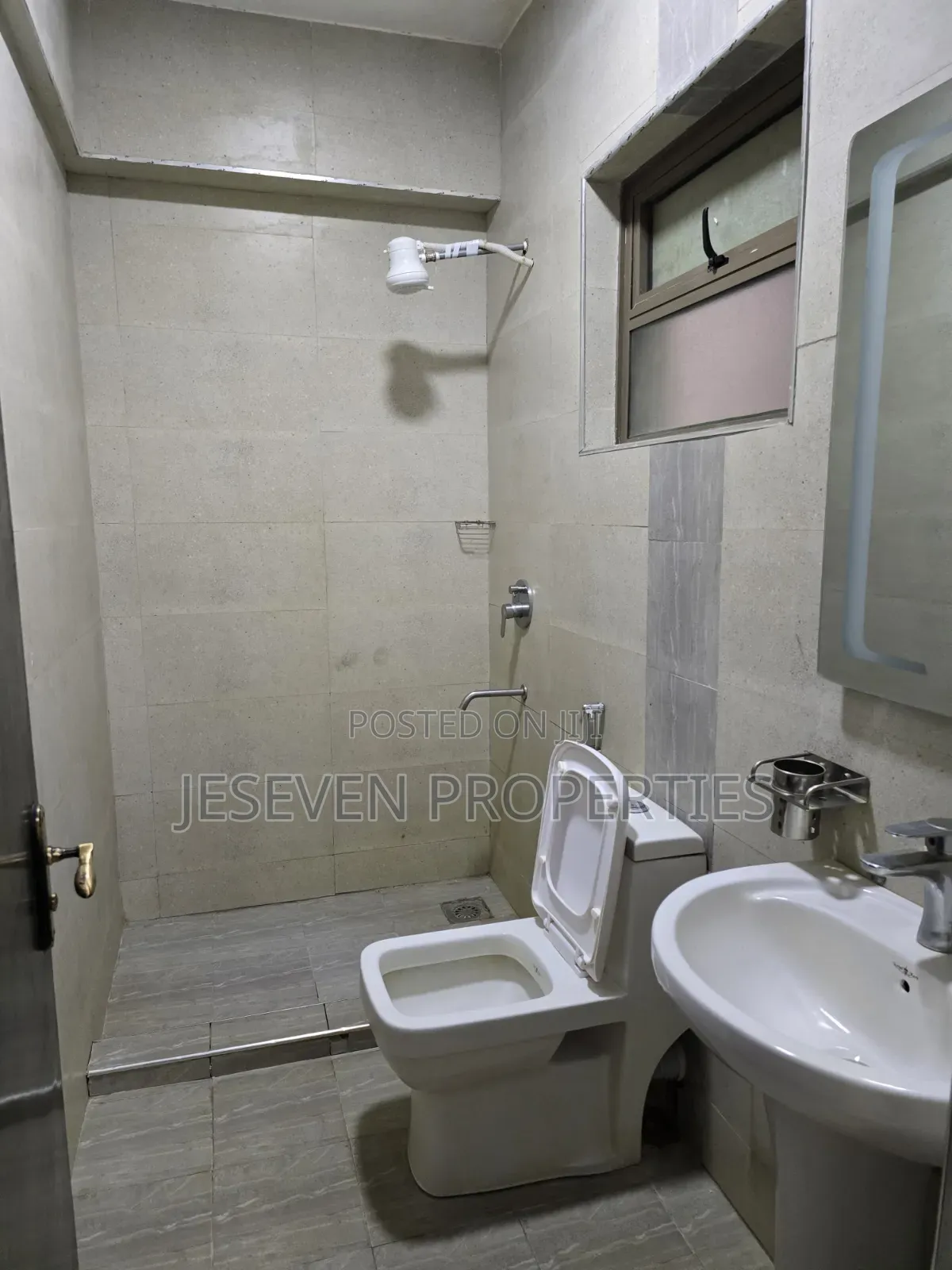 4bdrm Apartment in Parklands Third for rent