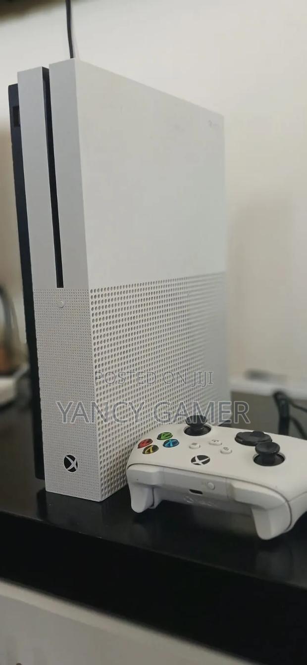 Xbox One S
