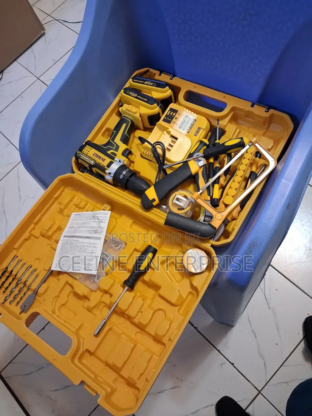 Dewalt Cordless Drill Set