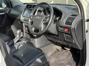 Toyota Land Cruiser Prado 2.7 2019 White