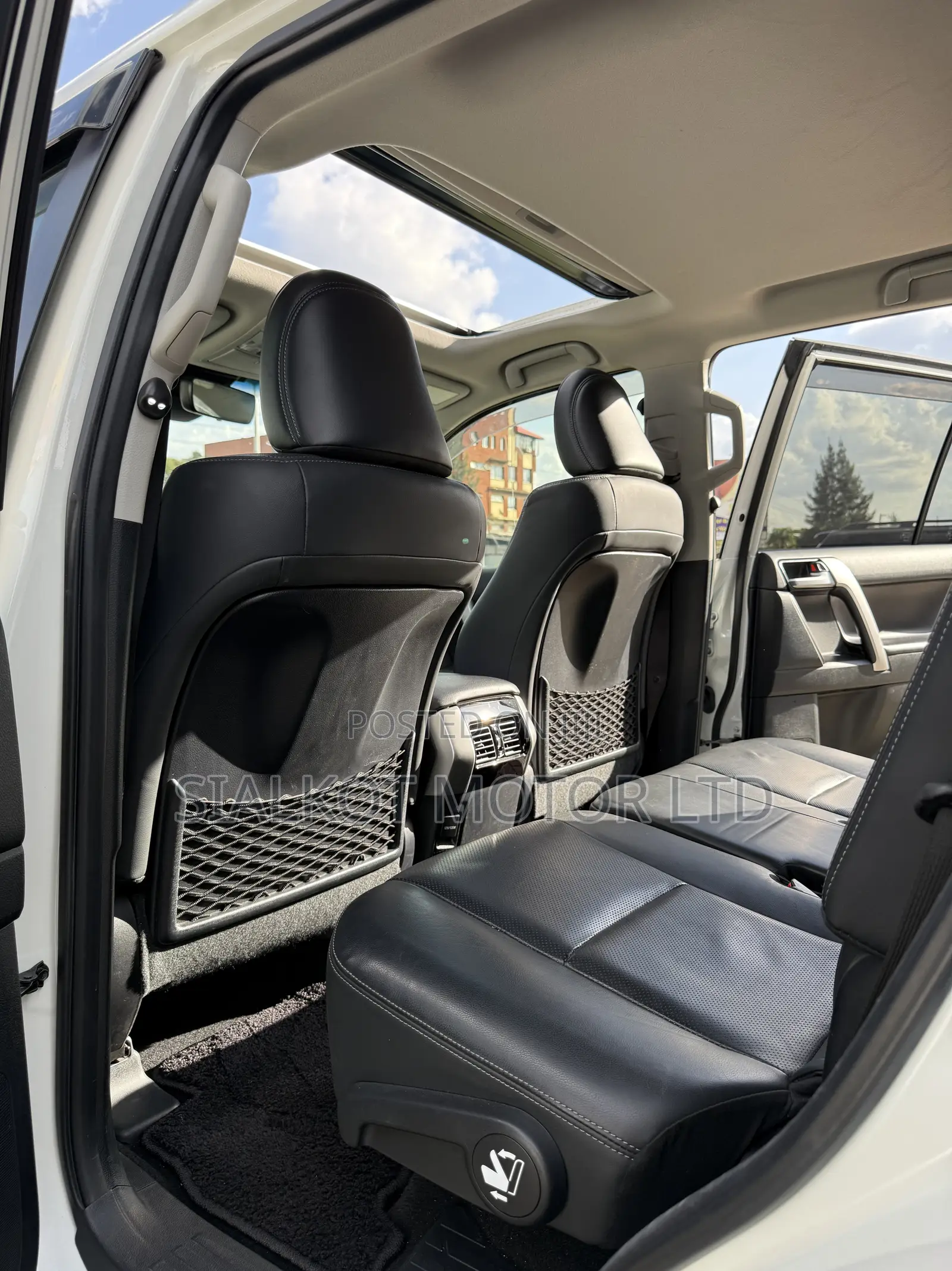 Toyota Land Cruiser Prado 2.7 2019 White