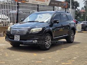 Toyota Vanguard 2013 Black
