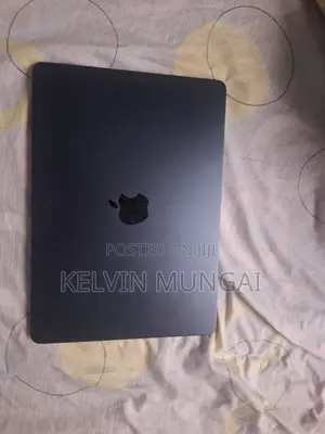 Laptop Apple MacBook Air 2022 M2 8GB Apple M2 SSD 256GB