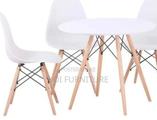 Dining Chairs; Eames Dining Chairs With Wooden Legs - thumbnail 6