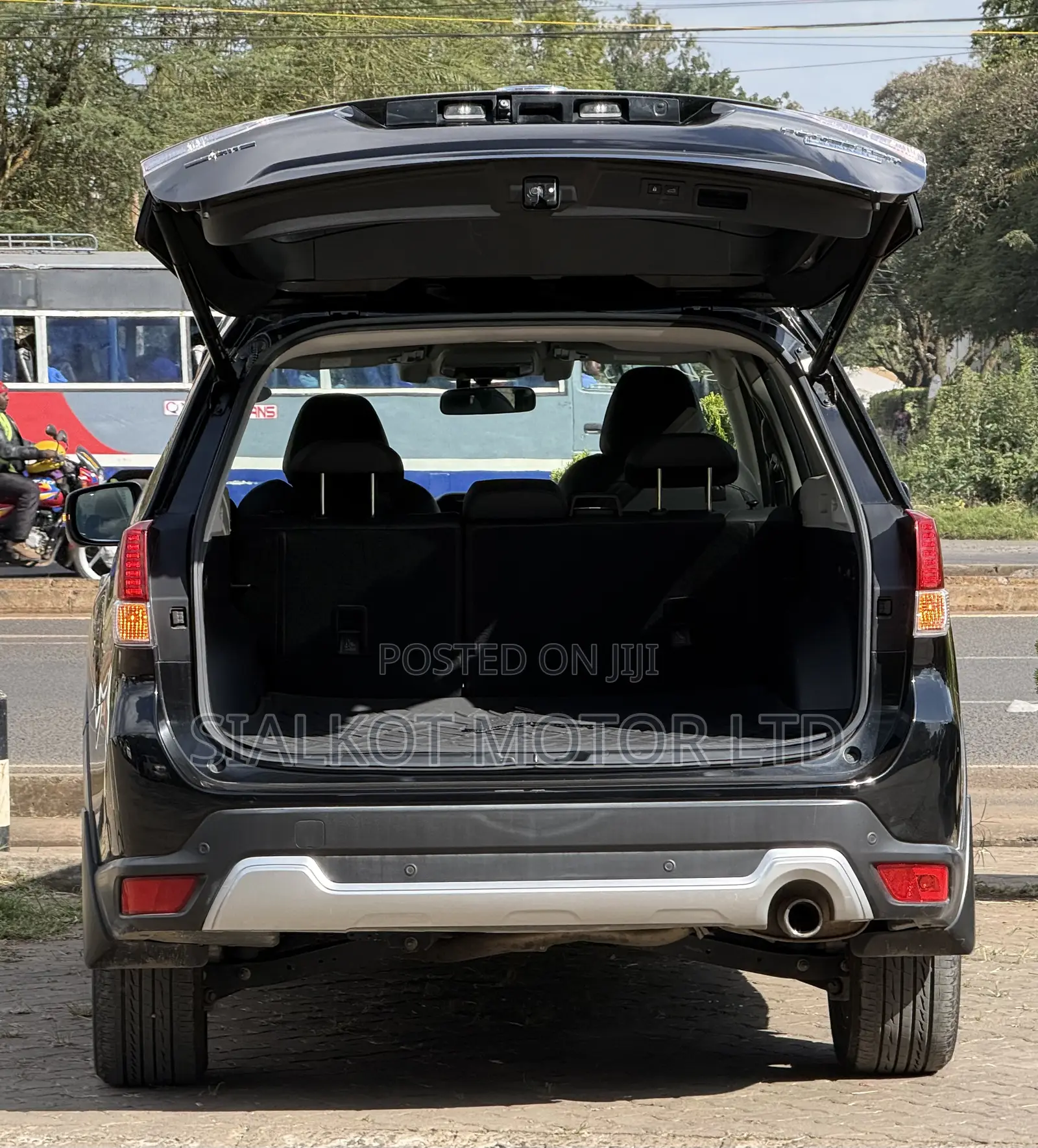 Subaru Forester Base AWD 2019 Black