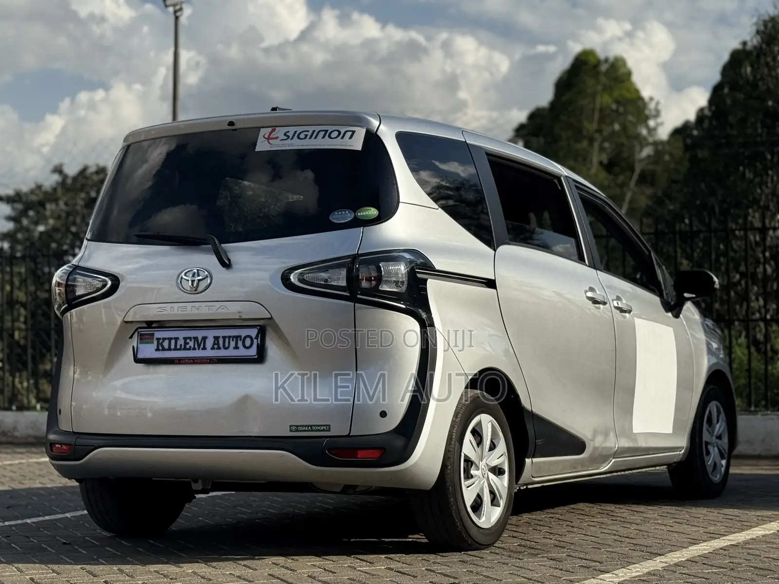 Toyota Sienta 1.5 AWD 2019 Silver