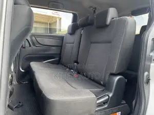 Toyota Sienta 1.5 AWD 2019 Silver