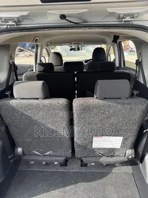 Toyota Sienta 1.5 AWD 2019 Silver