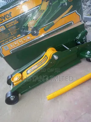 Easy-Use 2.5 Ton Hydraulic Floor Jack