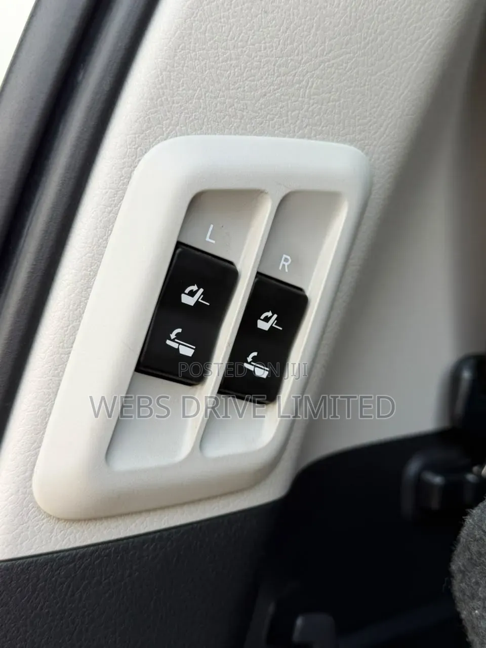 Toyota Land Cruiser Prado 2.8 2022 Pearl