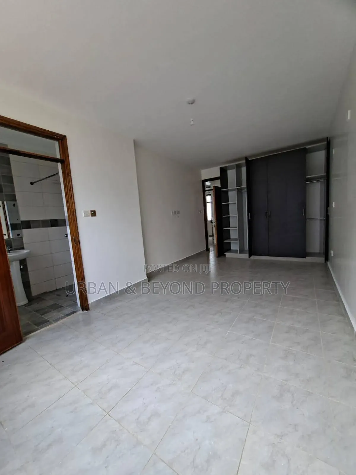4bdrm Townhouse / Terrace in Karai for rent