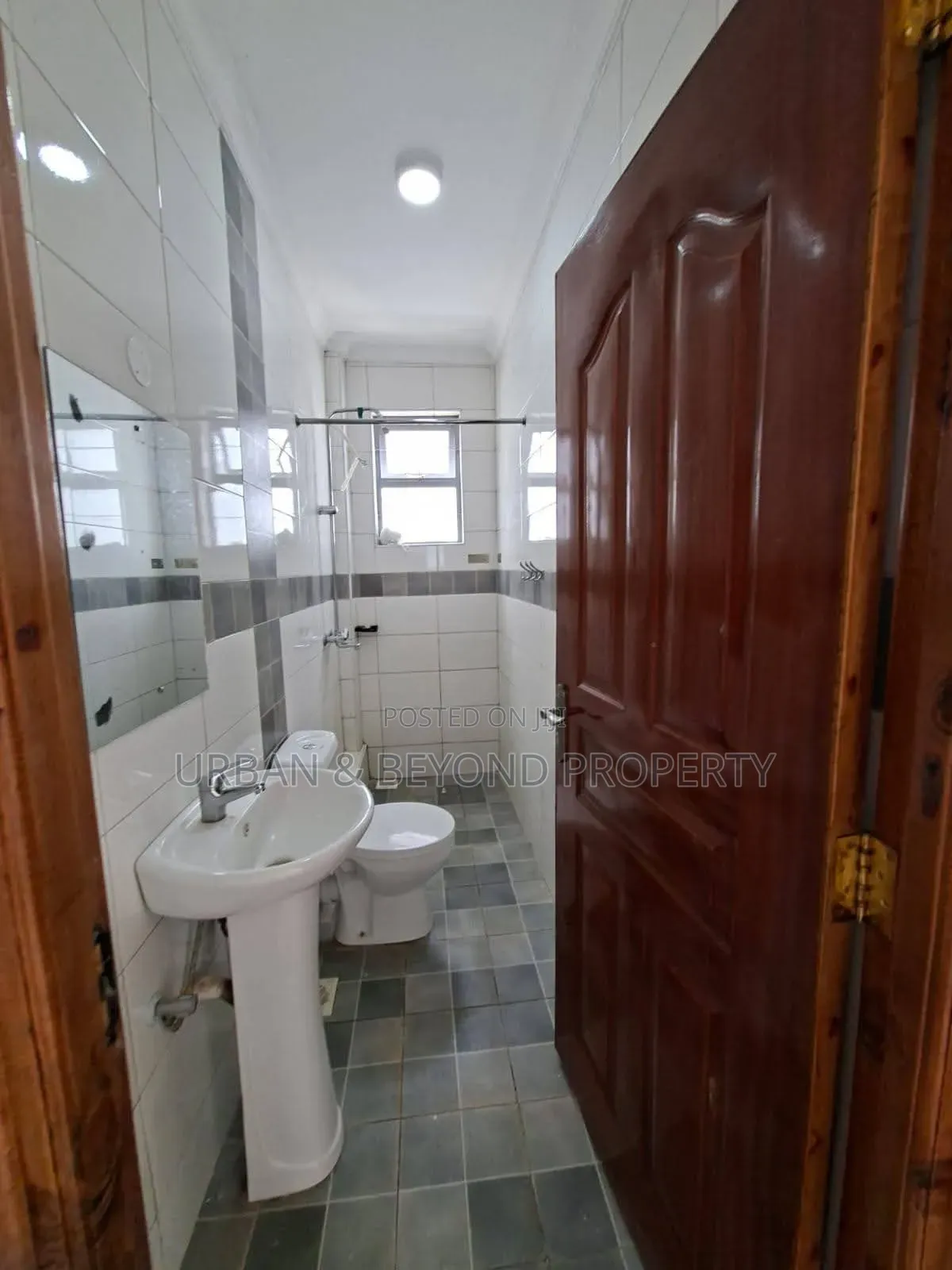 4bdrm Townhouse / Terrace in Karai for rent