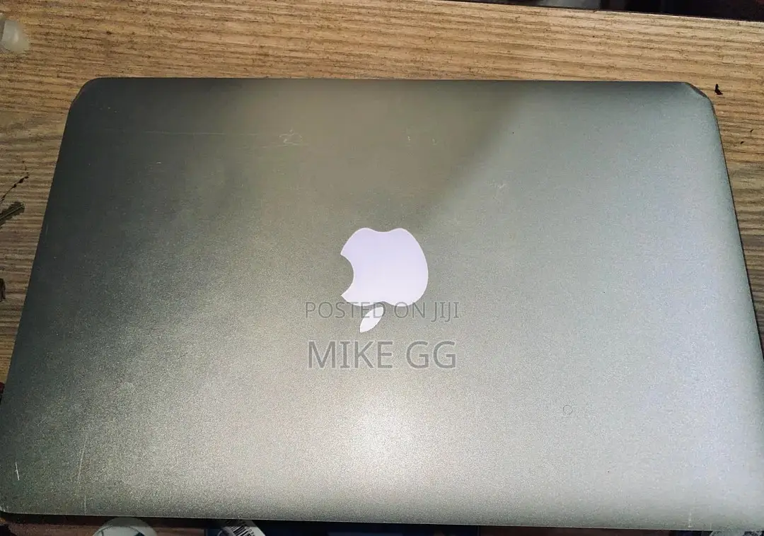 Laptop Apple MacBook Air 4GB Intel Core i7 SSD 256GB