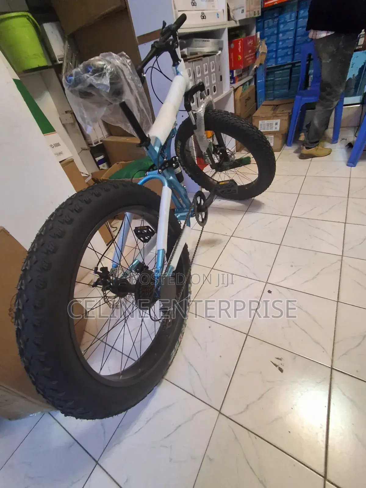 Size 26 Fat Tire Sports Bike