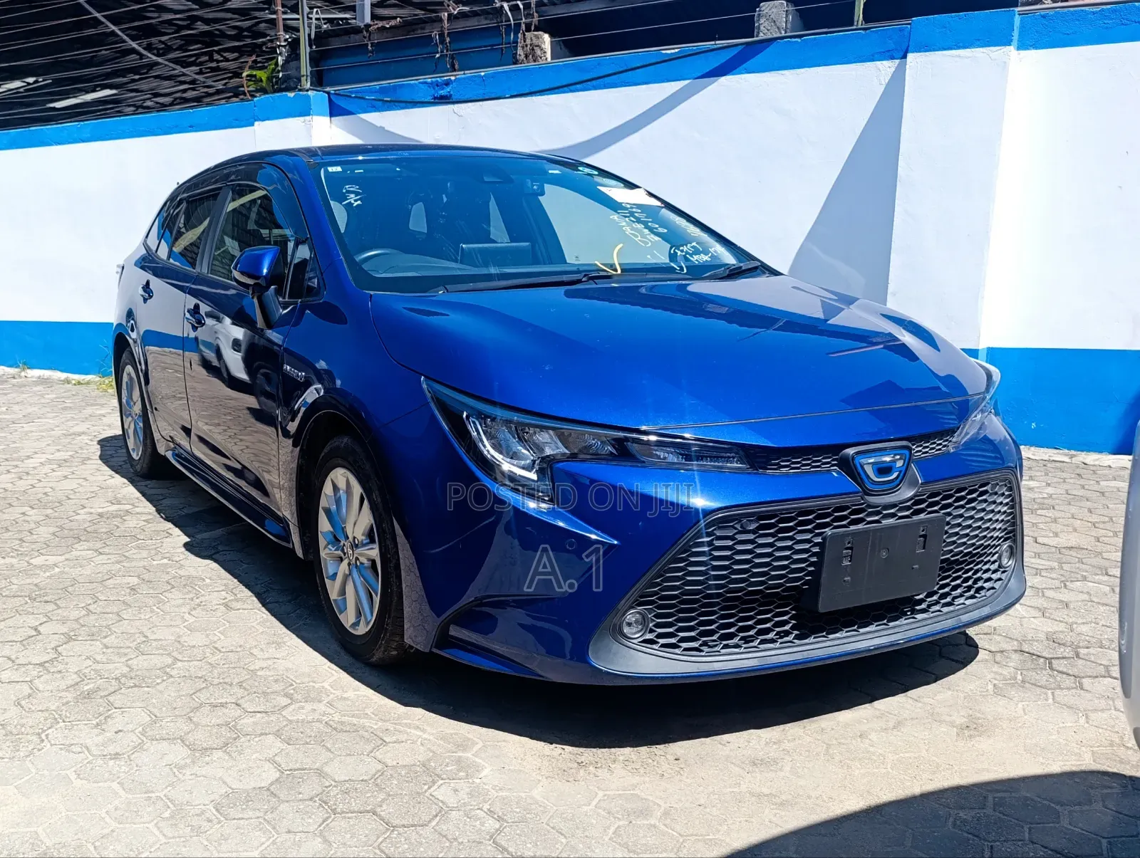Toyota Corolla LE (1.8L 4cyl 2A) 2019 Blue