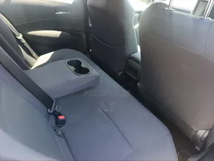 Toyota Corolla LE (1.8L 4cyl 2A) 2019 Blue
