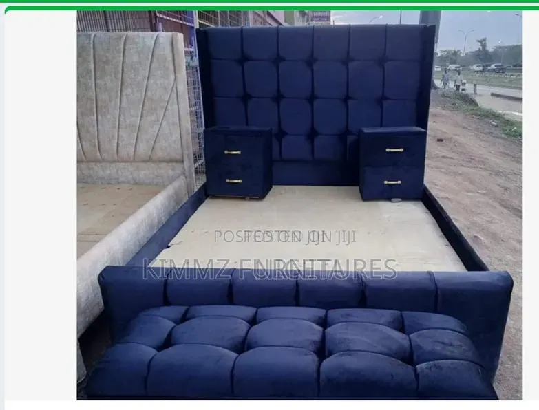 5x6 Tufted Chester Bed With Side Drawers
