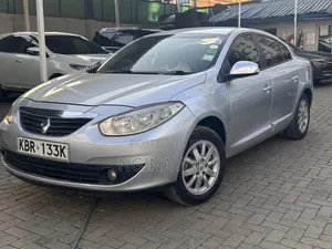 Renault Fluence 2011 Silver