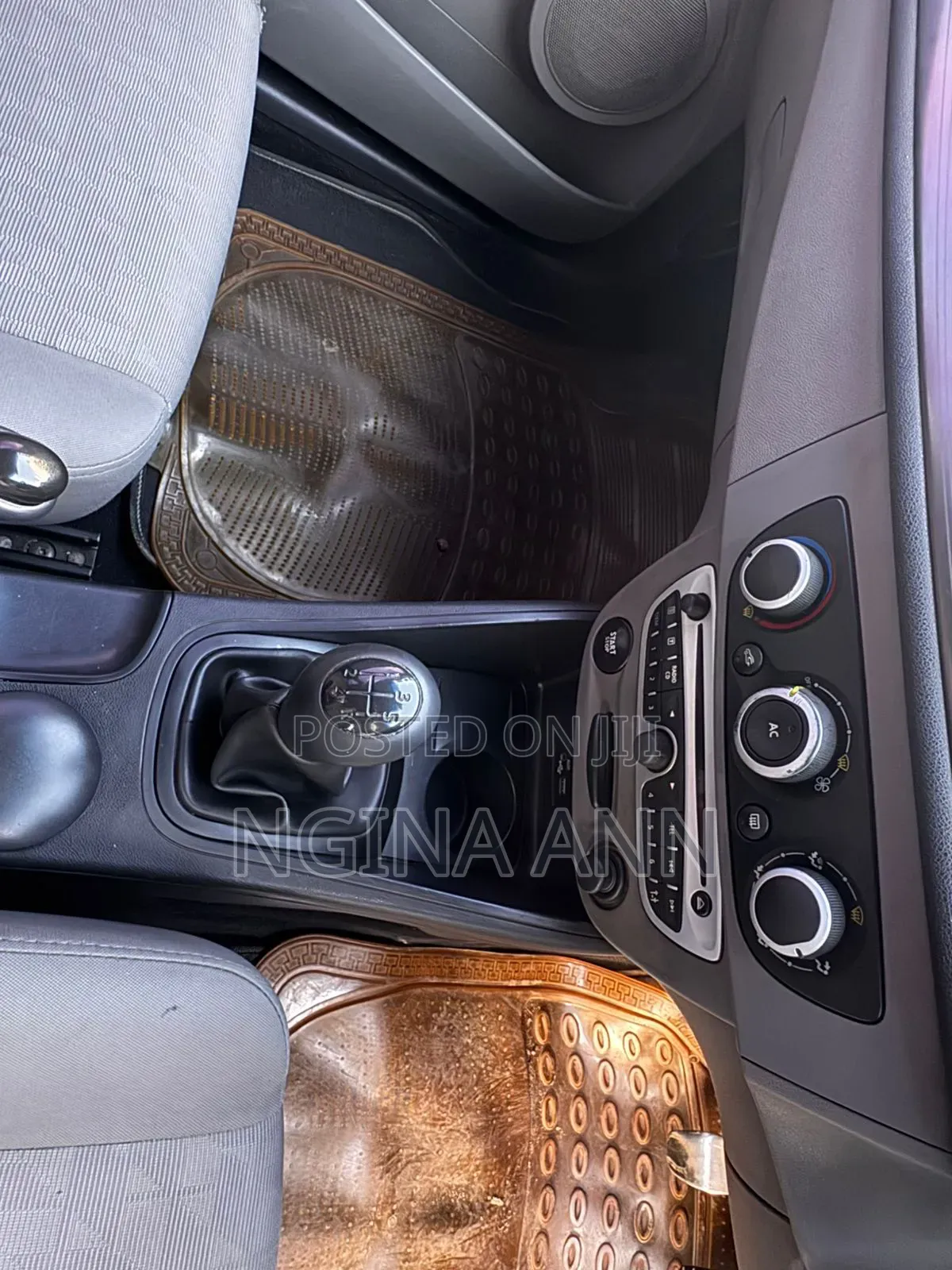Renault Fluence 2011 Silver