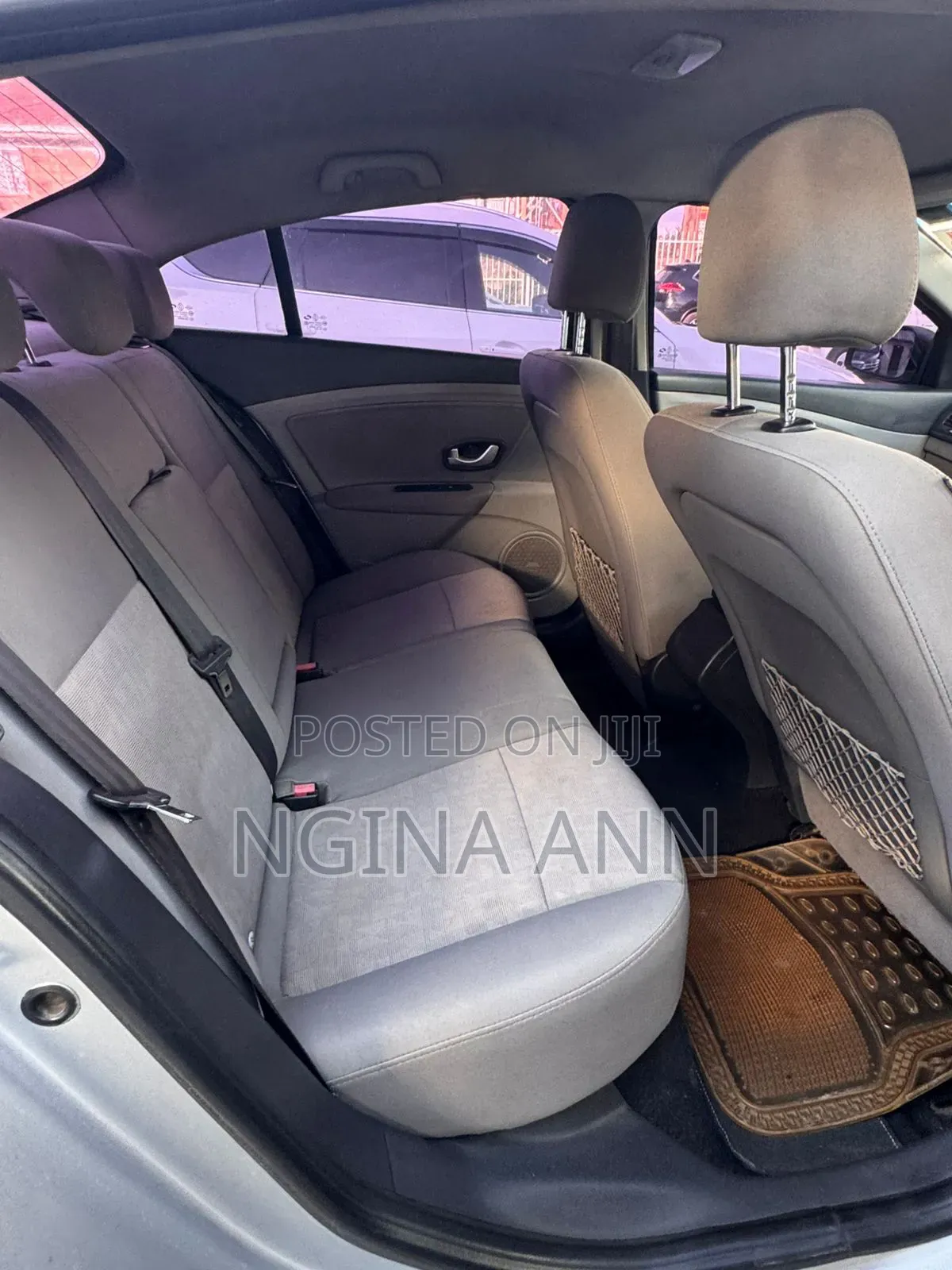 Renault Fluence 2011 Silver