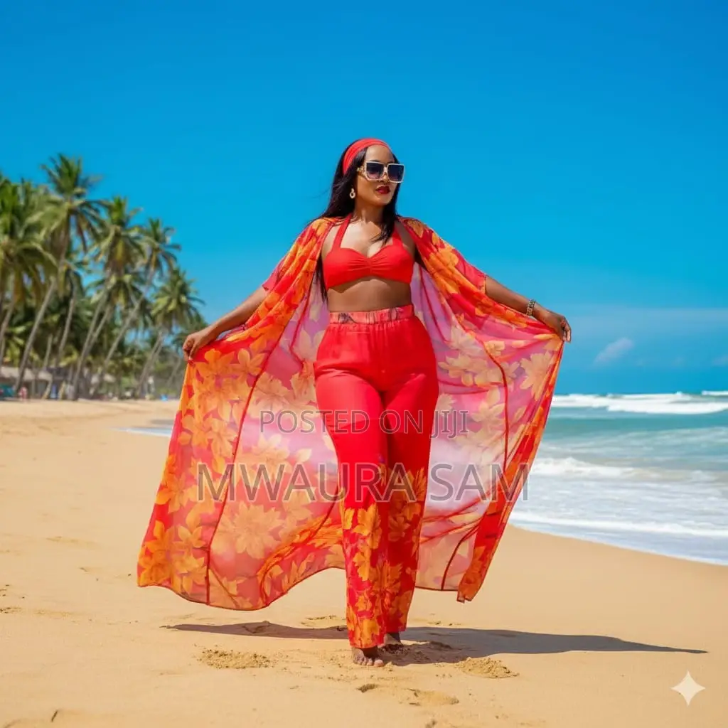 Classy Three-Piece Beach Set – New