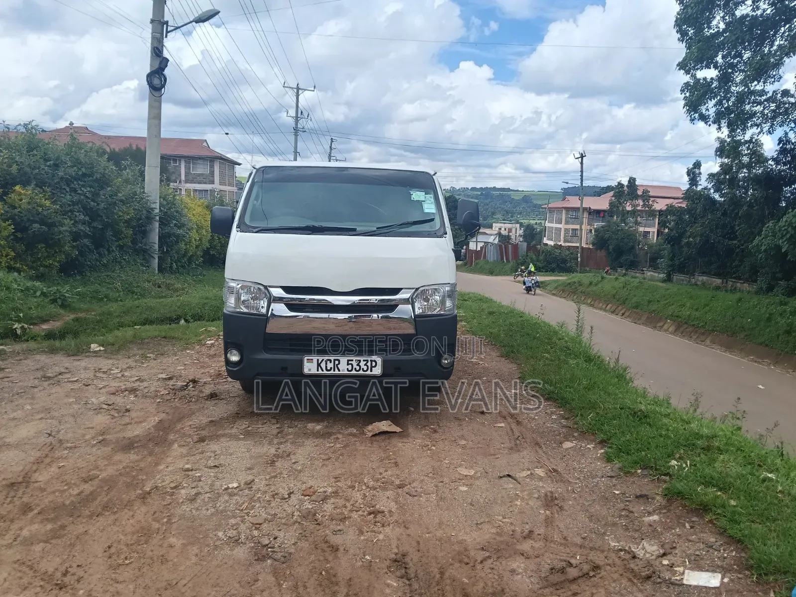 Toyota HiAce 2012 White