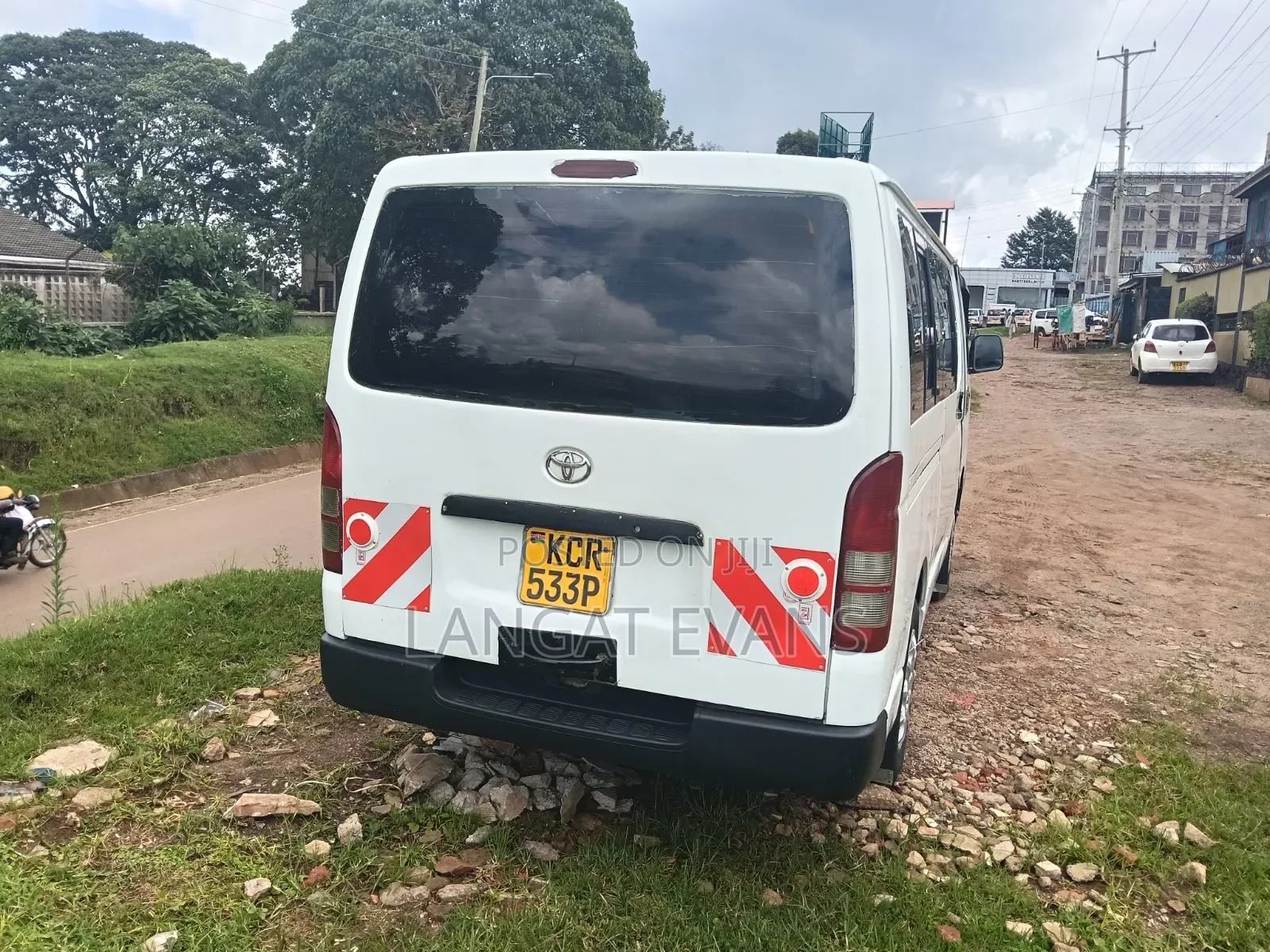 Toyota HiAce 2012 White