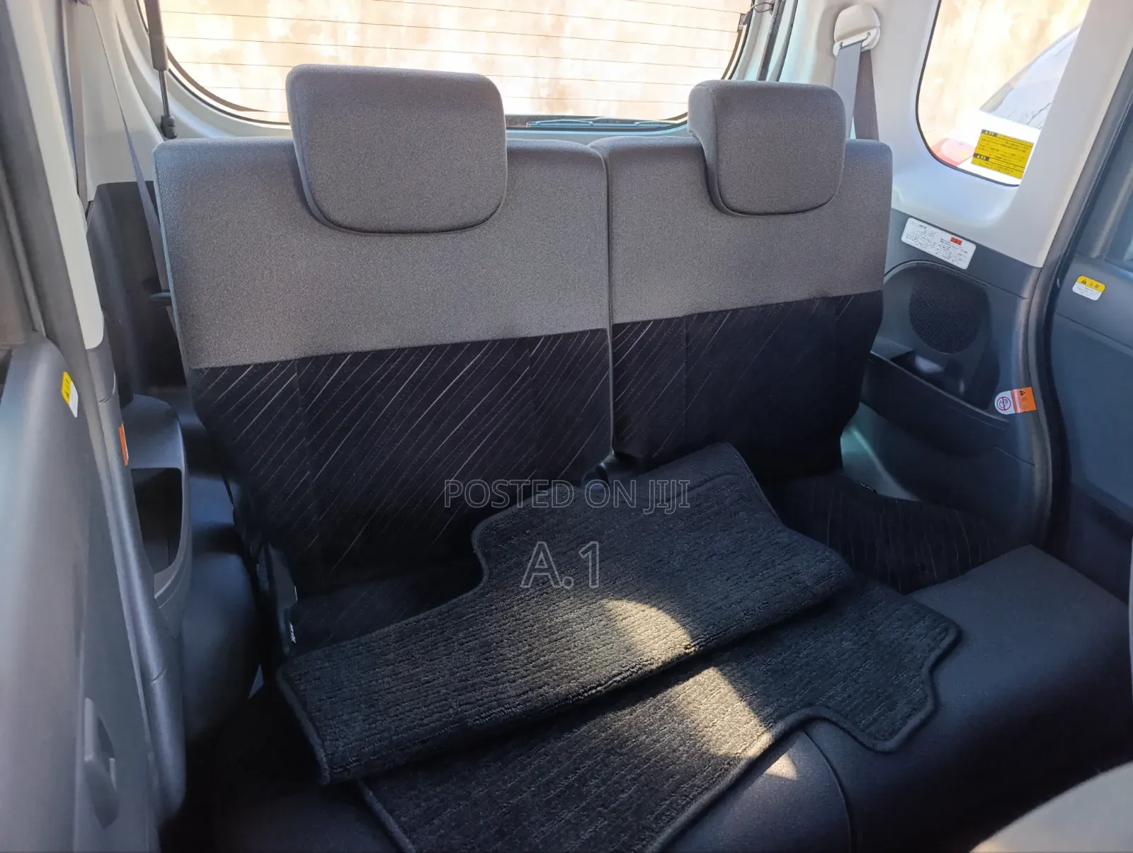 Daihatsu Tanto 660 FWD 2019 Black