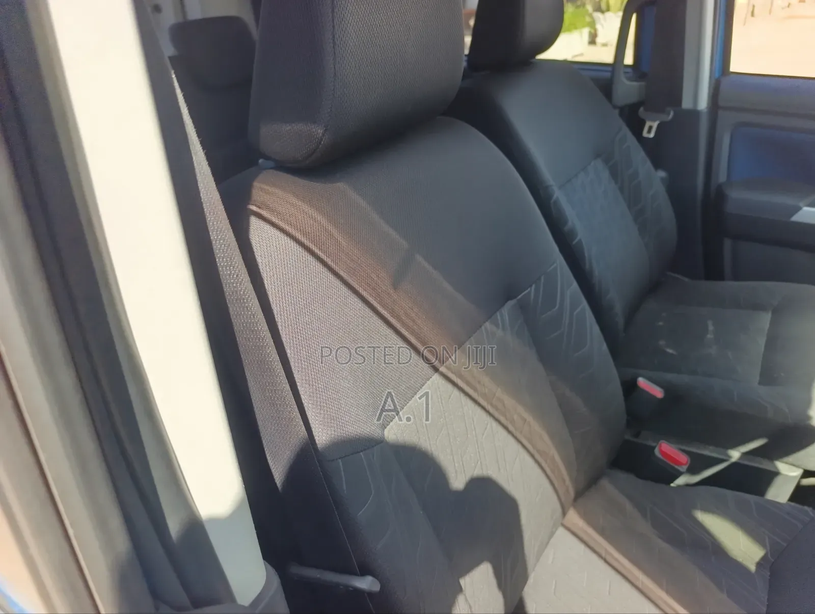 Toyota Tank 1.0 FWD 2019 Blue
