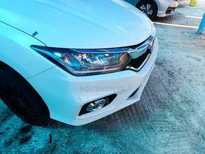 Honda Grace 1.5 Hybrid FWD 2019 Pearl