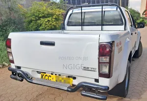 Isuzu D-MAX 2014