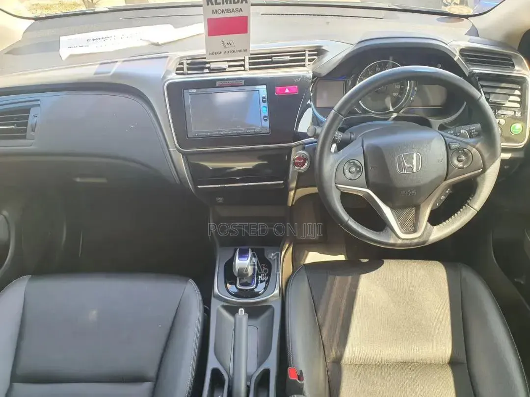 Honda Grace 1.5 Hybrid FWD 2019 Pearl