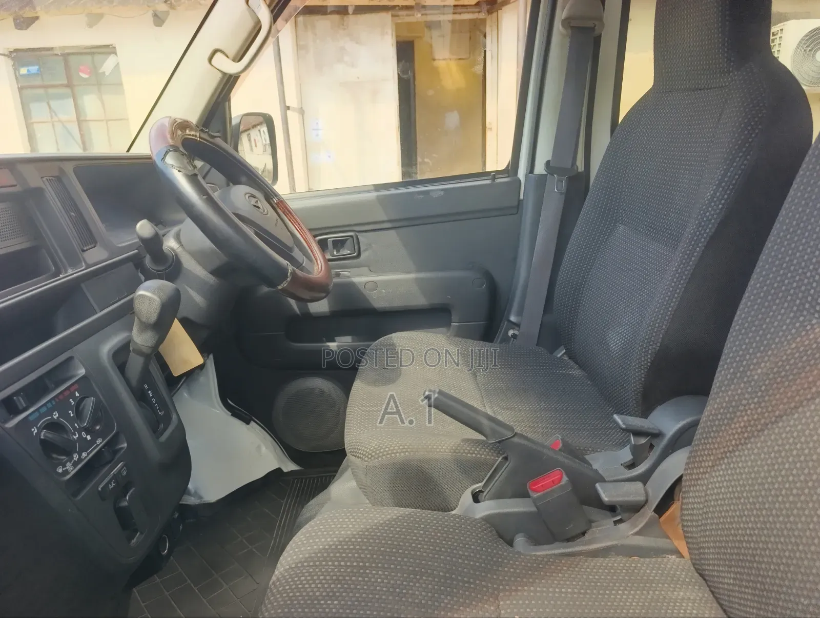 Daihatsu Hijet 2019 White