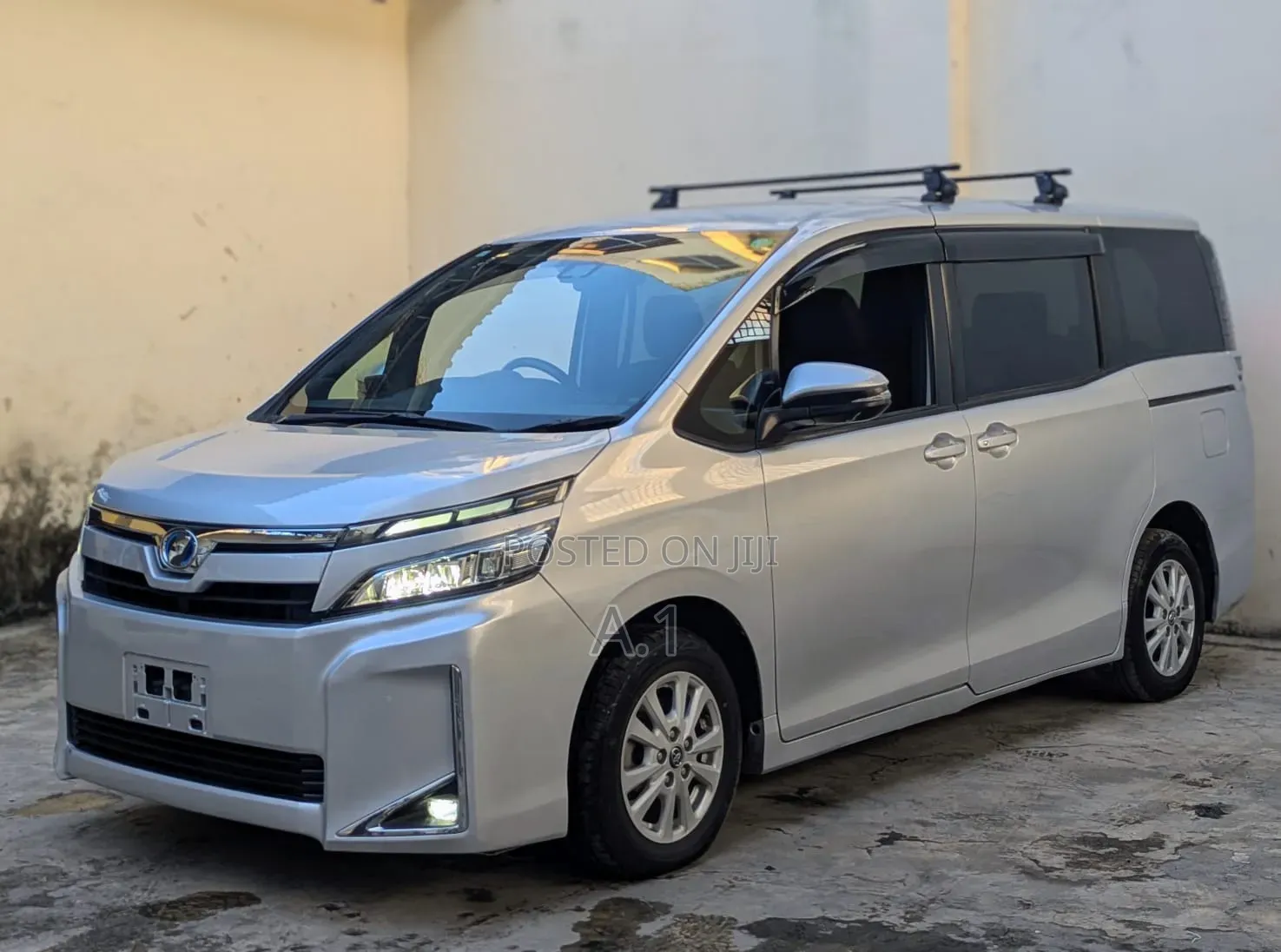 Toyota Voxy 2019 Silver