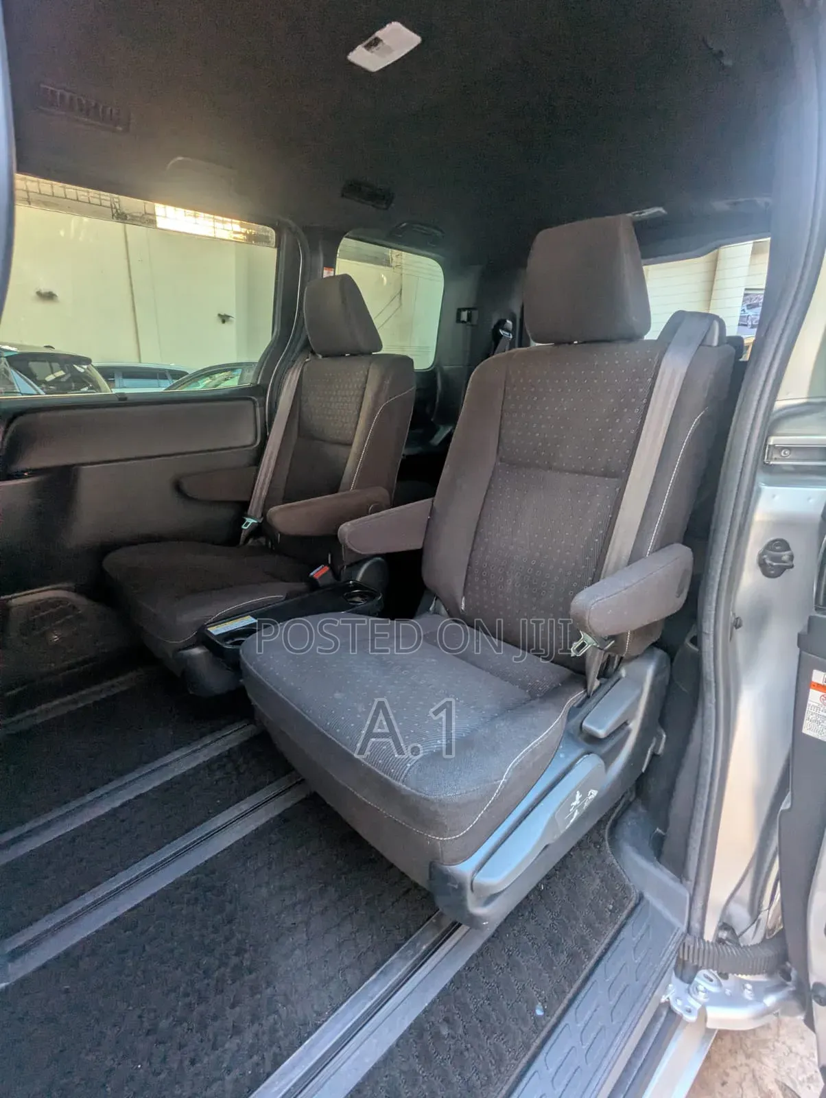 Toyota Voxy 2019 Silver