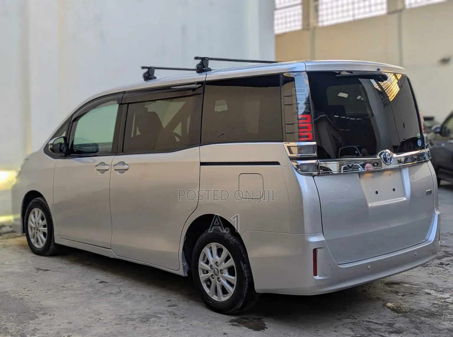 Toyota Voxy 2019 Silver