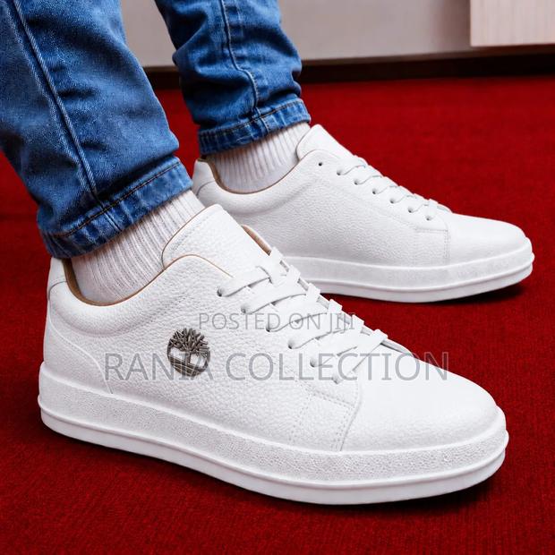 Plain White Timberland Low Cut Casual Sneakers