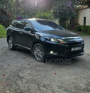Toyota Harrier 2.0 2015 Black