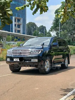 Toyota Land Cruiser 4.6 V8 ZX 2010