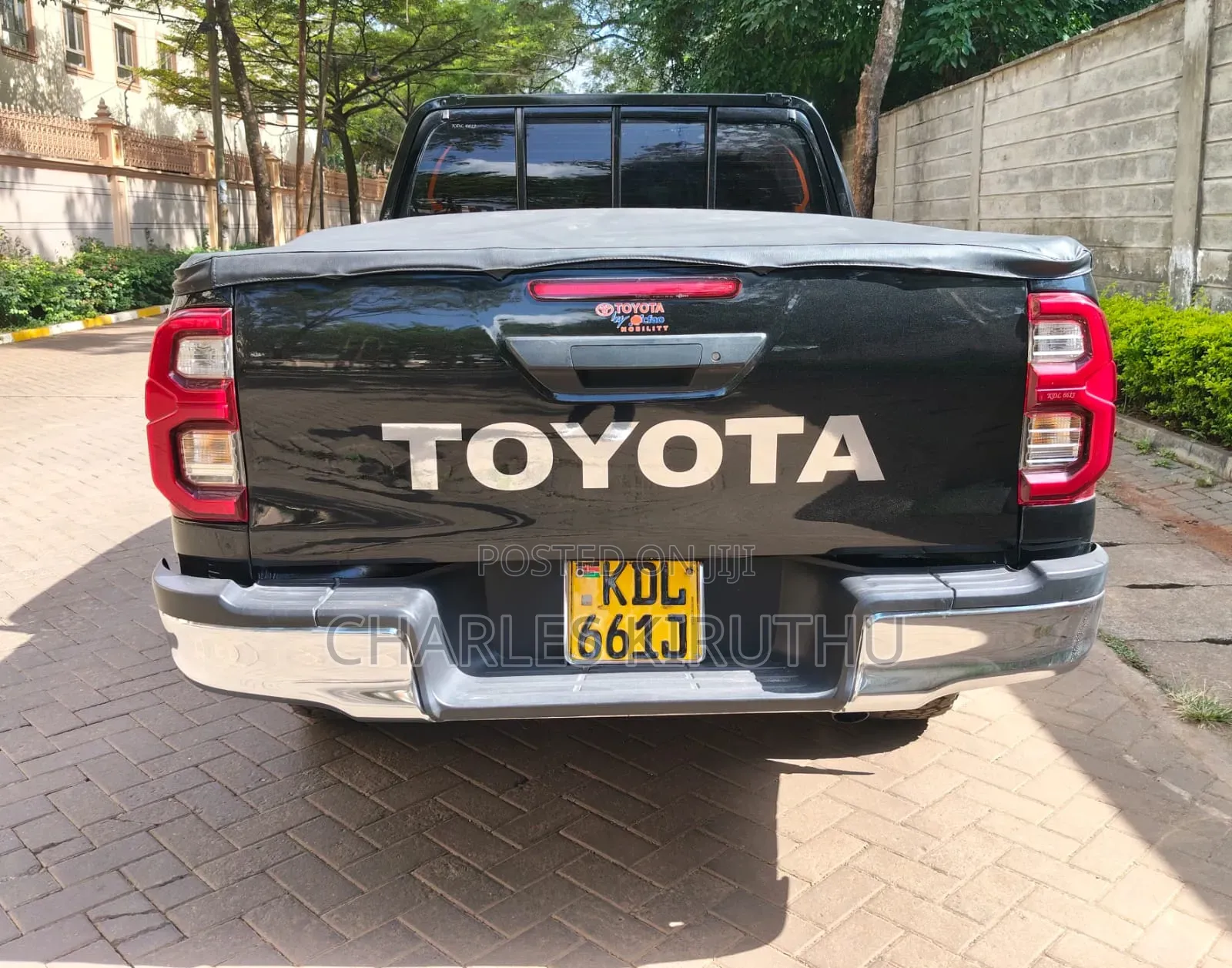 Toyota Hilux 2018 Black
