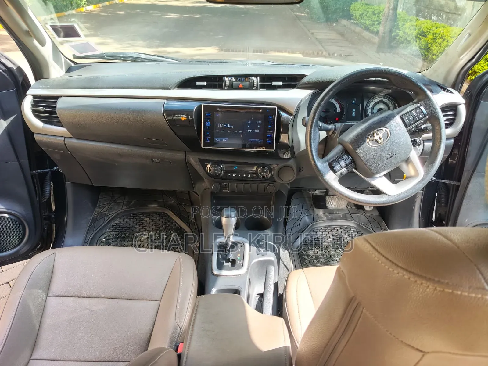 Toyota Hilux 2018 Black