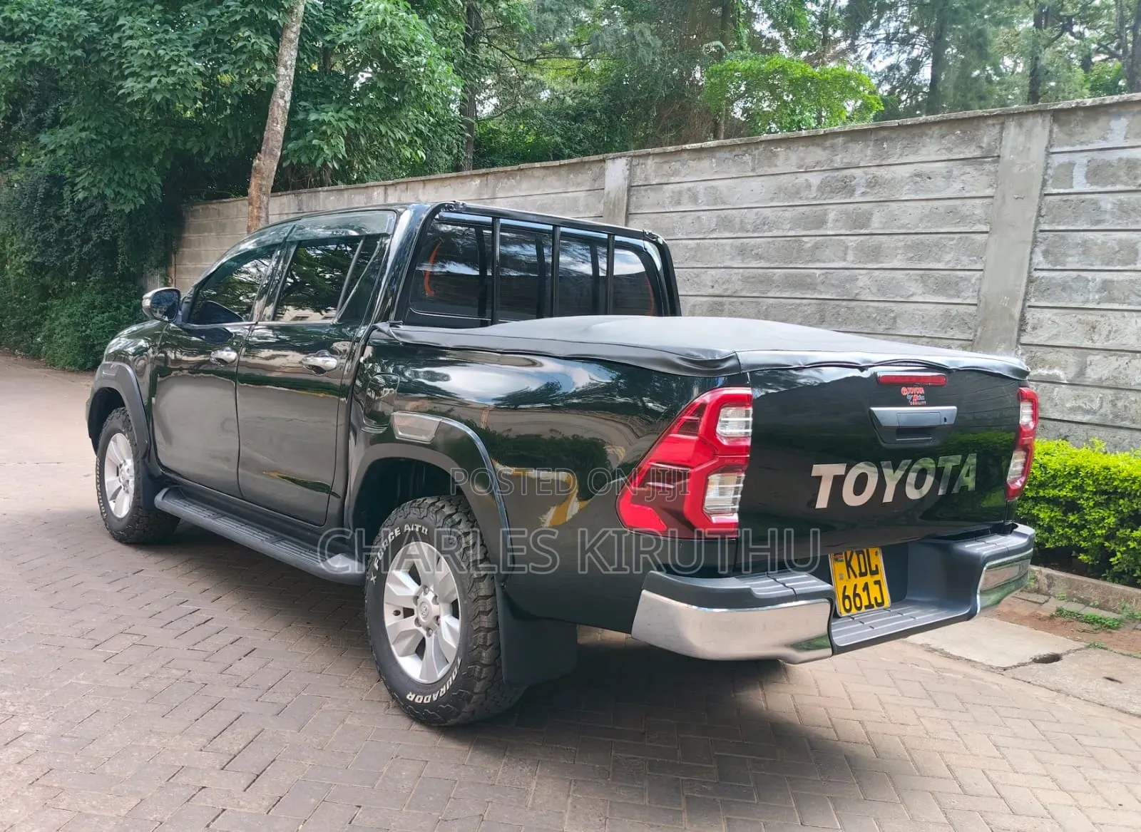 Toyota Hilux 2018 Black