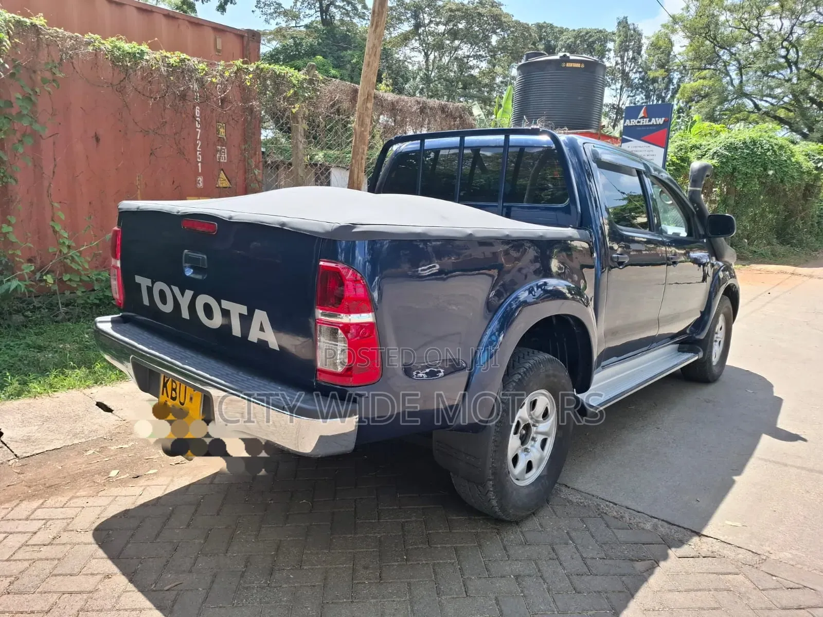 Toyota Hilux 2007 Blue