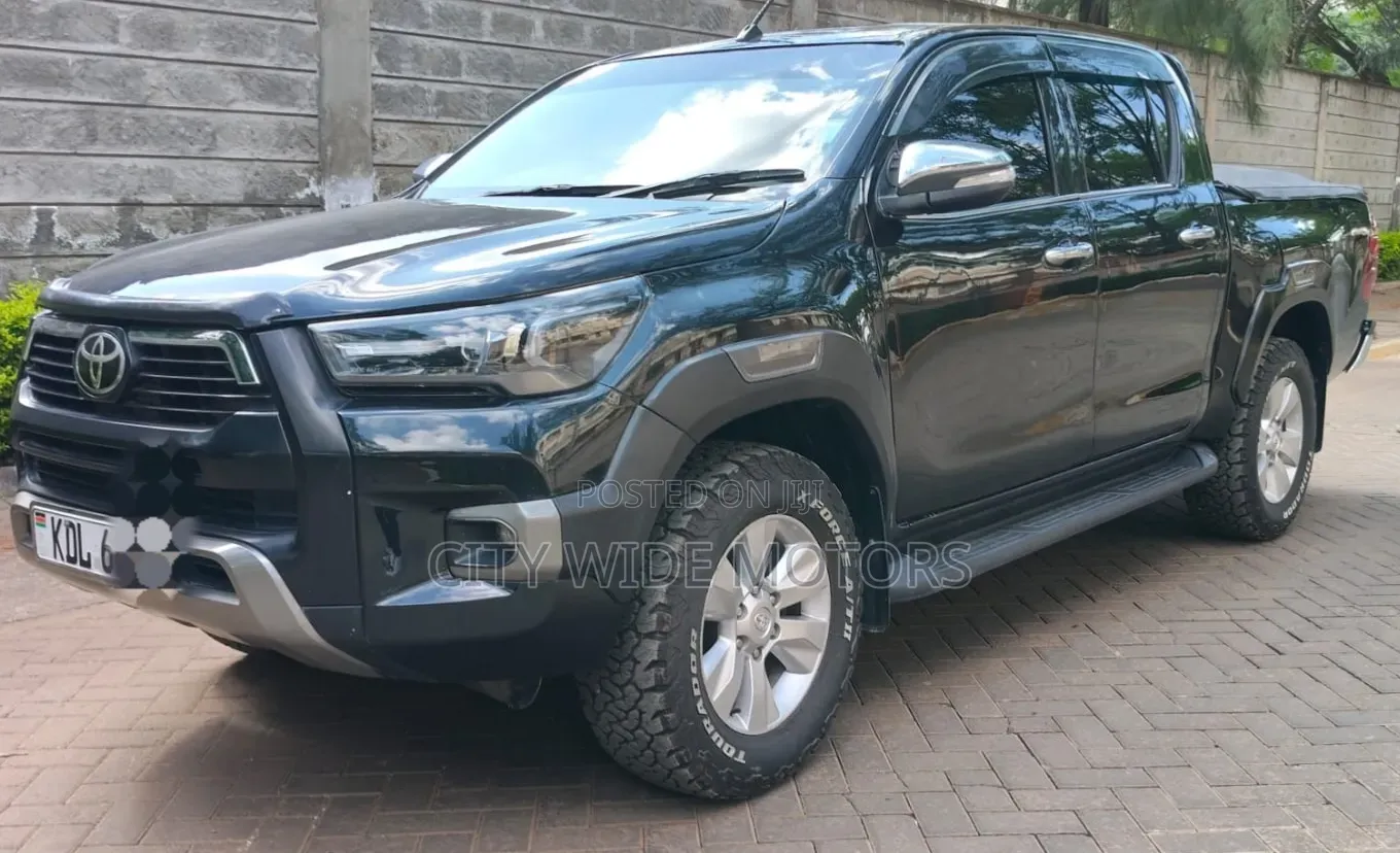 Toyota Hilux Revo Double Cab Deisel 2.8 AWD 2017 Black